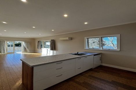 Photo of property in 32 Bonithon Avenue, Moturoa, New Plymouth, 4310