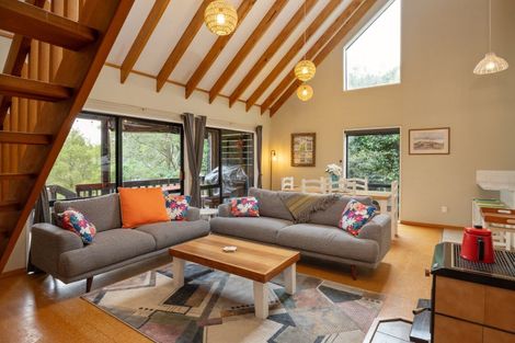 Photo of property in 14 Sandy Bay Road, Black Rock, Picton, 7282