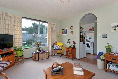 Photo of property in 2/53 Kuaka Crescent, Bromley, Christchurch, 8062