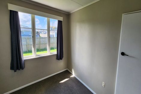 Photo of property in 37 Reid Avenue, Hawera, 4610
