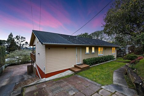 Photo of property in 325 Don Buck Road, Massey, Auckland, 0614
