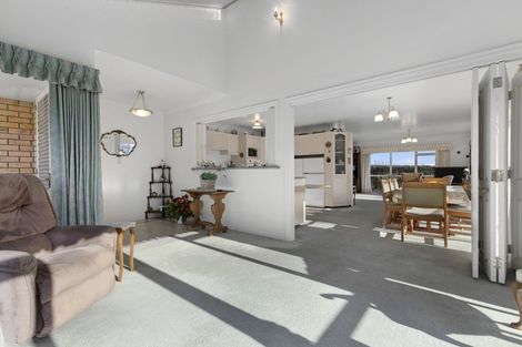 Photo of property in 241 Whitaker Street, Te Aroha, 3320