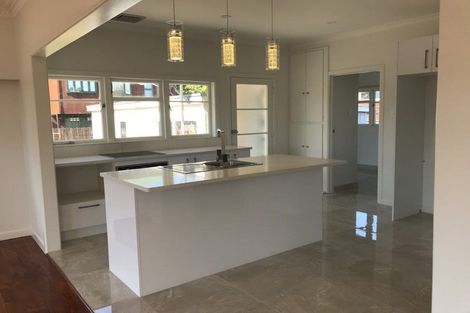 Photo of property in 22 Coles Crescent, Papakura, 2110