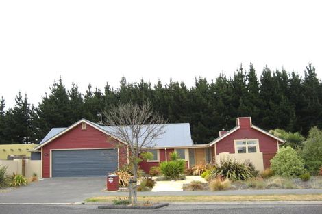 Photo of property in 23 Amoka Crescent, Parklands, Christchurch, 8083