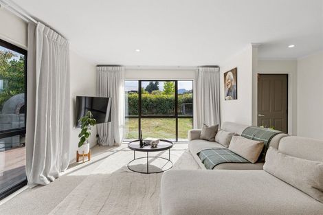 Photo of property in 10 Erskine Street, Lake Hayes, Queenstown, 9304