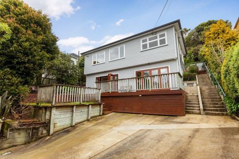 Photo of property in 129 Cockayne Road, Khandallah, Wellington, 6035