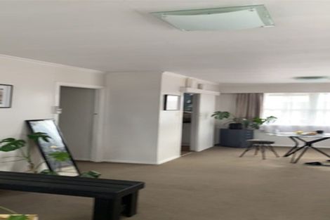 Photo of property in 2/5 Amandale Avenue, Mount Albert, Auckland, 1025