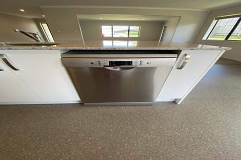 Photo of property in 13 Muirhill Place, Pokeno, 2402