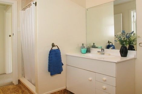 Photo of property in 54 Mana View Road, Paremata, Porirua, 5026