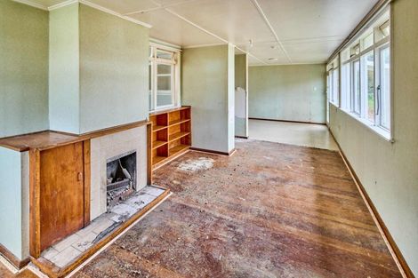 Photo of property in 24-26 Hanson Grove, Stokes Valley, Lower Hutt, 5019