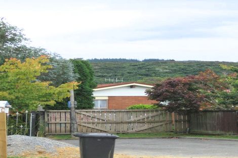 Photo of property in 30 Aniseed Grove, Timberlea, Upper Hutt, 5018