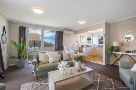 Photo of property in 66 Sievers Grove, Cannons Creek, Porirua, 5024
