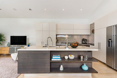 Photo of property in 2/2 Clifton Road, Hauraki, Auckland, 0622