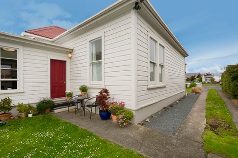 Photo of property in 23 Royal Crescent, Saint Kilda, Dunedin, 9012