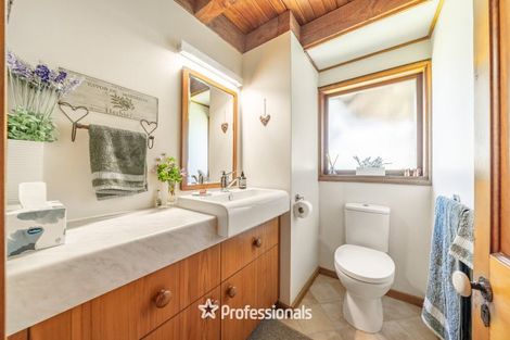 Photo of property in 106 Epuni Street, Epuni, Lower Hutt, 5011