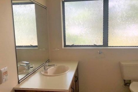 Photo of property in 1/1 Seaford Place, Murrays Bay, Auckland, 0630