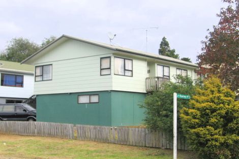 Photo of property in 20 Aldern Road, Massey, Auckland, 0614