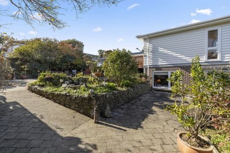 Photo of property in 51 Oakleigh Street, Maungaraki, Lower Hutt, 5010