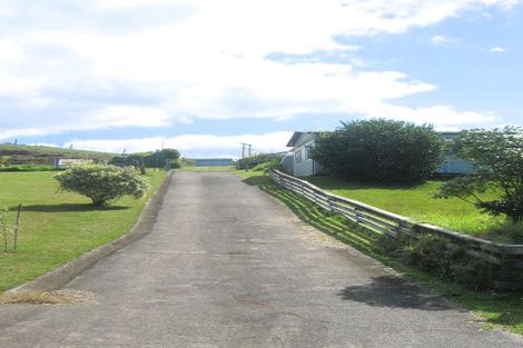 Photo of property in 32 Cuvier Crescent, Kuaotunu West, Whitianga, 3592