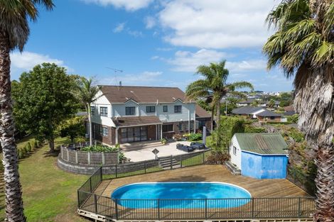 Photo of property in 112 Valley Road, Pukekohe, 2120