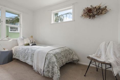 Photo of property in 1/94 Archers Road, Glenfield, Auckland, 0629