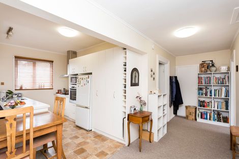 Photo of property in 23 Royal Crescent, Saint Kilda, Dunedin, 9012