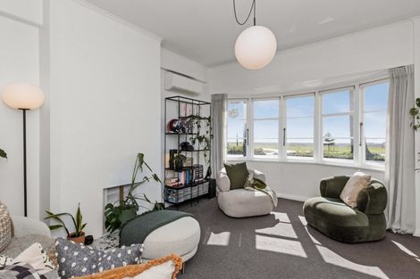 Photo of property in 541a Marine Parade, Napier South, Napier, 4110