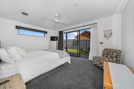 Photo of property in 11 Magnetic Place, Cromwell, 9310