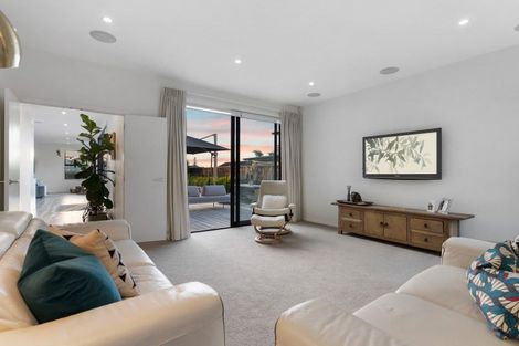 Photo of property in 32 Defender Crescent, Beachlands, Auckland, 2018