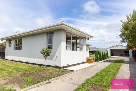 Photo of property in 15 Royal Park Drive, Parklands, Christchurch, 8083