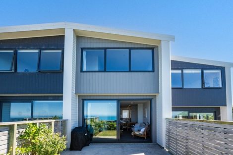 Photo of property in 3/52 High Street, Island Bay, Wellington, 6023