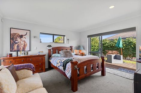 Photo of property in 31 Corinth Grove, Papamoa Beach, Papamoa, 3118