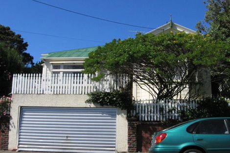 Photo of property in 1 Seddon Terrace, Newtown, Wellington, 6021