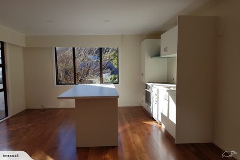 Photo of property in 132 Parkvale Road, Karori, Wellington, 6012