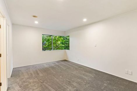 Photo of property in 1 Halldene Terrace, Red Beach, 0932