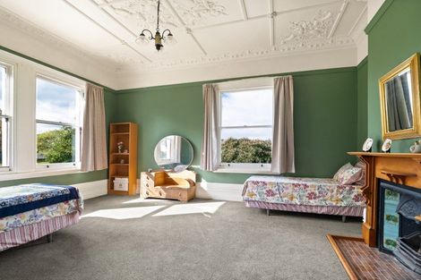 Photo of property in 66 Riverbank Road, Inch Clutha, Kaitangata, 9281