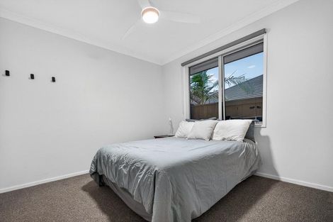 Photo of property in 33 Te Kio Crescent, Papamoa Beach, Papamoa, 3118