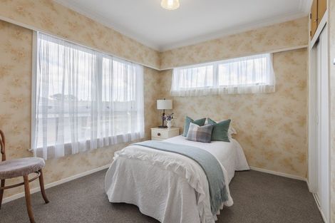 Photo of property in 3/10 Shakespeare Road, Milford, Auckland, 0620