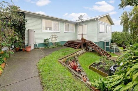 Photo of property in 27 Roseanne Road, Manurewa, Auckland, 2102