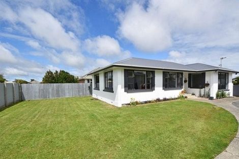 Photo of property in 9 Manapouri Street, Strathern, Invercargill, 9812