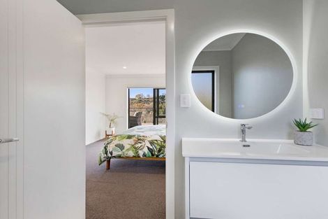 Photo of property in 131 Te Mata Peak Road, Havelock North, 4130