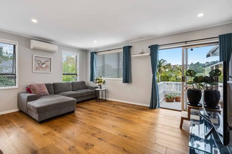 Photo of property in 108 Weatherly Road, Torbay, Auckland, 0630