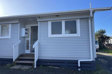 Photo of property in 94 Royal Road, Massey, Auckland, 0614