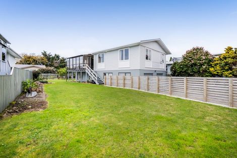 Photo of property in 49 Nevada Drive, Merrilands, New Plymouth, 4312