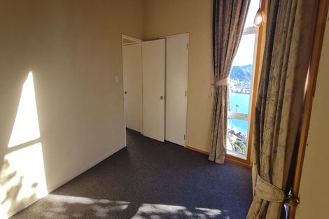 Photo of property in 39 Robieson Street, Roseneath, Wellington, 6011
