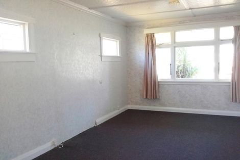 Photo of property in 1 Havelock Street, Opunake, 4616