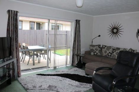 Photo of property in 8 Cargill Grove, Kelvin Grove, Palmerston North, 4414