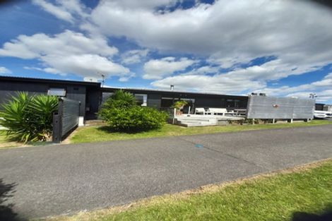 Photo of property in 992 Paerata Road, Paerata, Drury, 2676