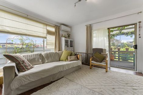 Photo of property in 127 Seabury Avenue, Foxton Beach, Foxton, 4815