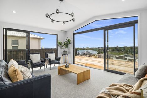 Photo of property in 9 Kahawai Place, Omokoroa, 3114